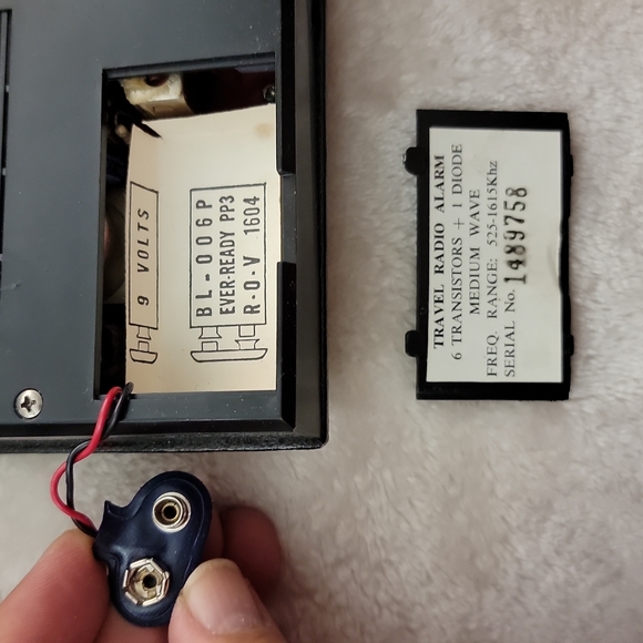 ELGIN VINTAGE  travel Clock / Radio / Alarm Genuine Leather black case - Picture 13 of 16